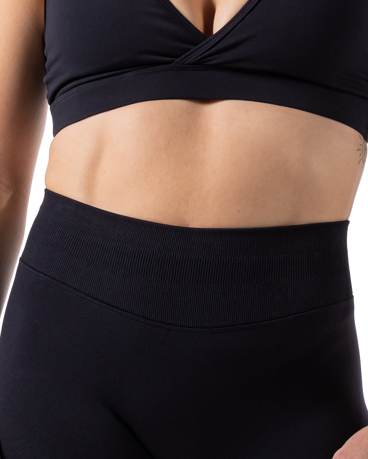 Contour Shorts